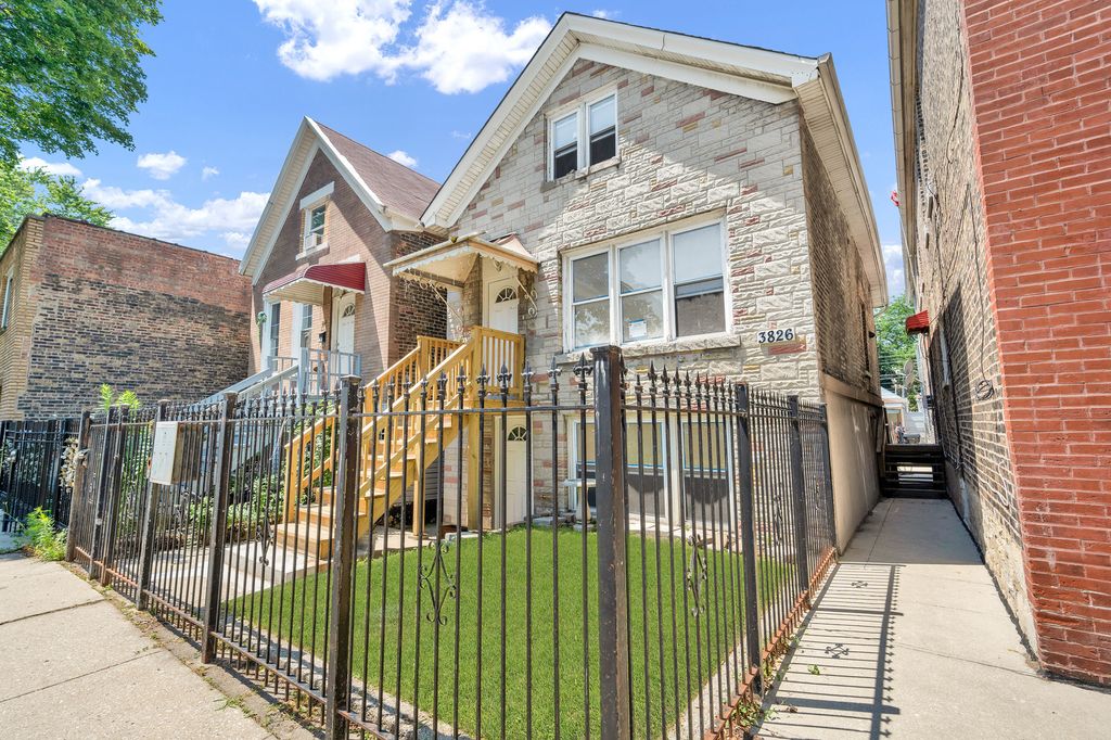 Image 1 of property listing at 3826 S Honore Street, Chicago, IL 60609