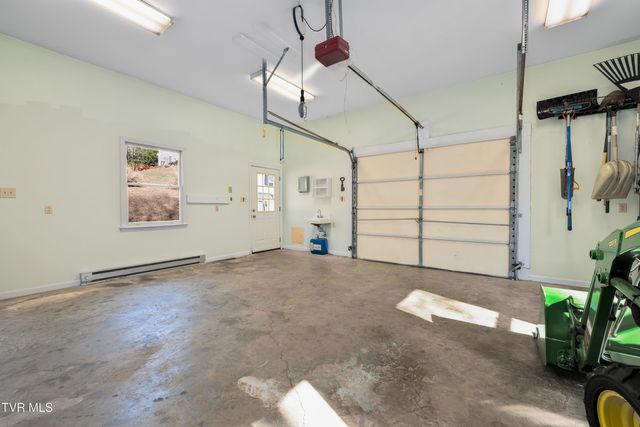 718 Copperhead Hollow Road, Mountain City, TN 37683