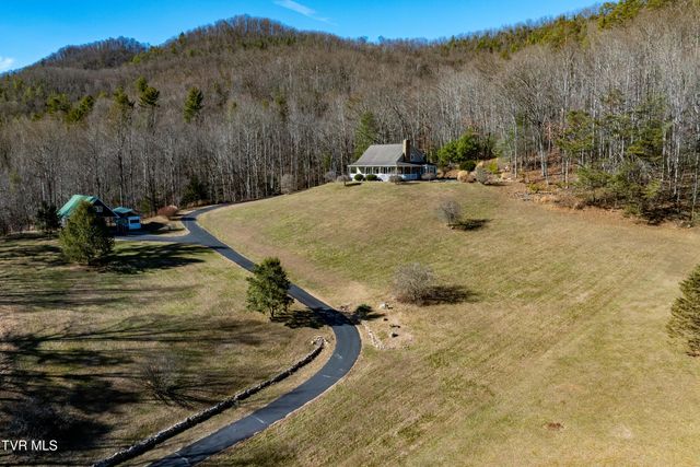 718 Copperhead Hollow Road, Mountain City, TN 37683