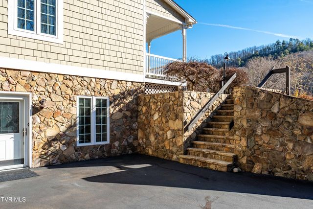 718 Copperhead Hollow Road, Mountain City, TN 37683