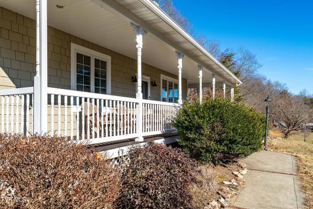 718 Copperhead Hollow Road, Mountain City, TN 37683