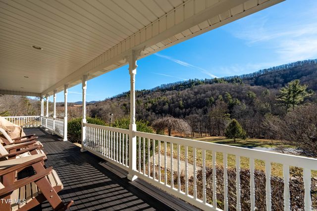 718 Copperhead Hollow Road, Mountain City, TN 37683
