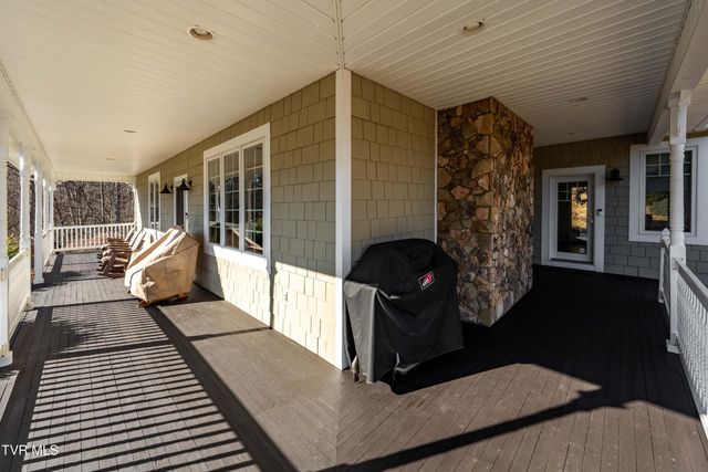 718 Copperhead Hollow Road, Mountain City, TN 37683