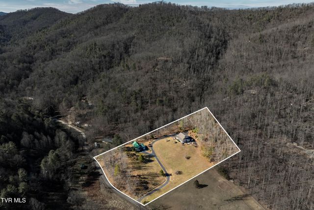 718 Copperhead Hollow Road, Mountain City, TN 37683