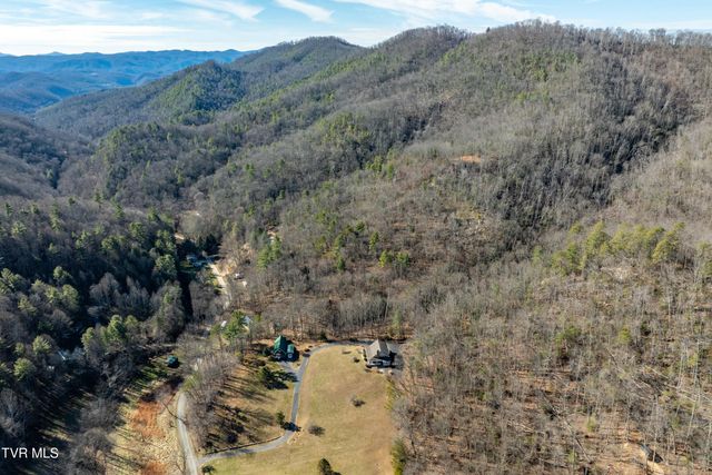 718 Copperhead Hollow Road, Mountain City, TN 37683