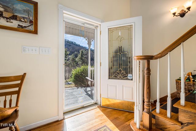 718 Copperhead Hollow Road, Mountain City, TN 37683