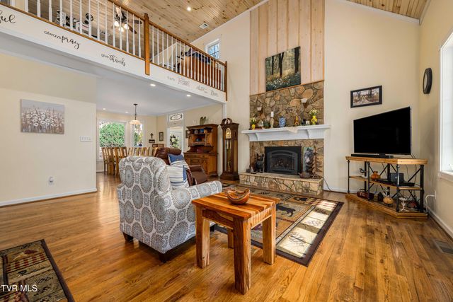 718 Copperhead Hollow Road, Mountain City, TN 37683