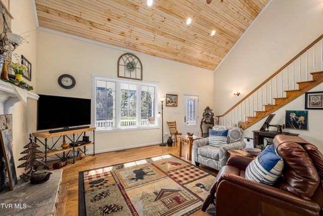 718 Copperhead Hollow Road, Mountain City, TN 37683