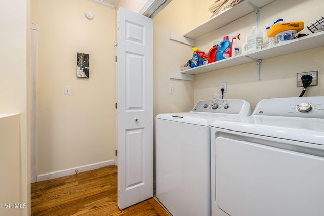 718 Copperhead Hollow Road, Mountain City, TN 37683