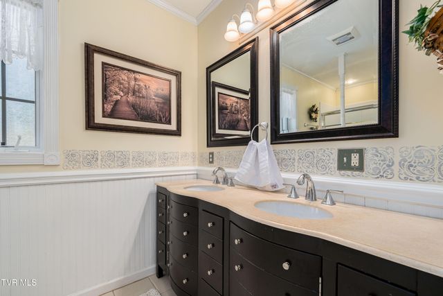 718 Copperhead Hollow Road, Mountain City, TN 37683