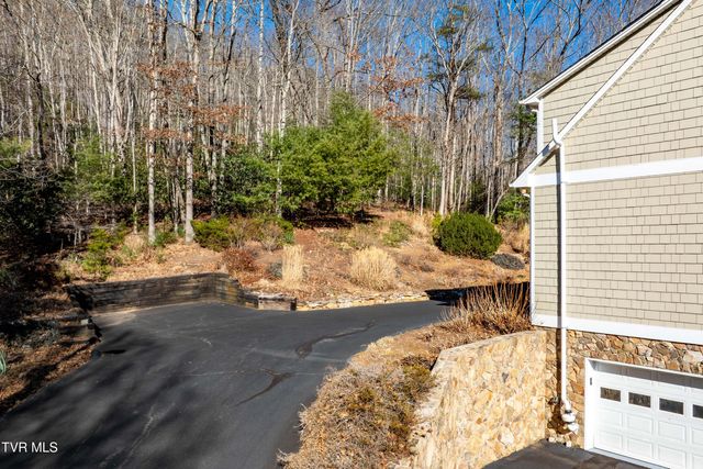 718 Copperhead Hollow Road, Mountain City, TN 37683