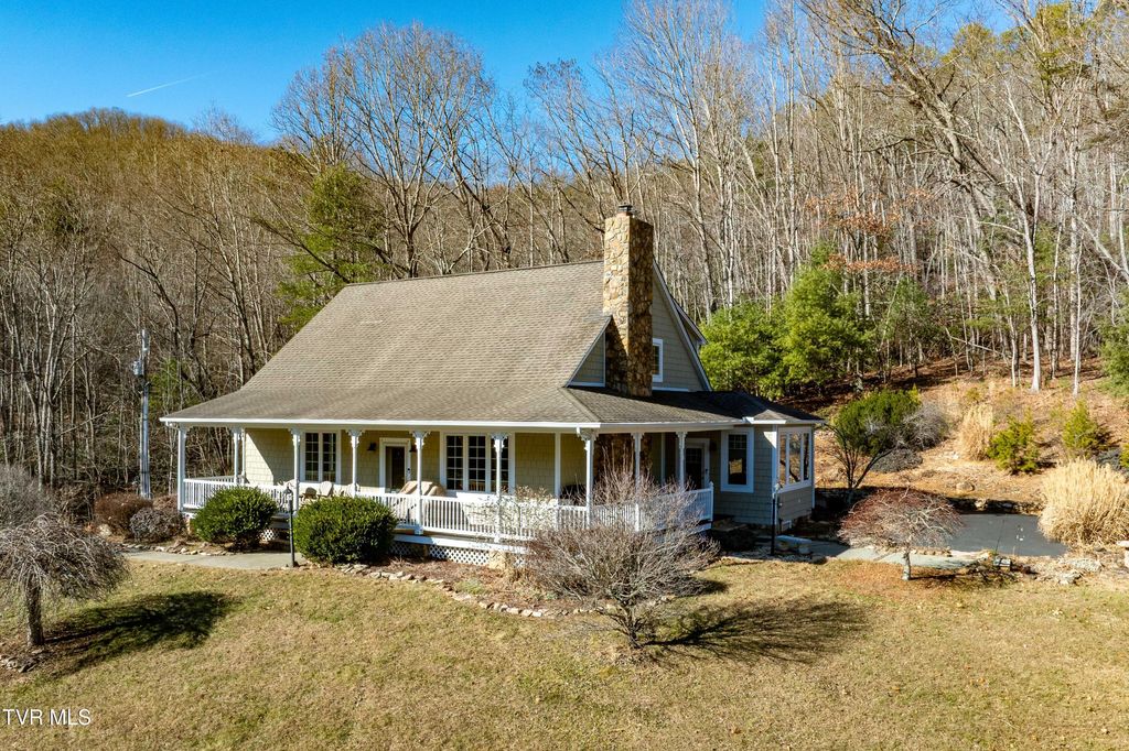 718 Copperhead Hollow Road, Mountain City, TN 37683