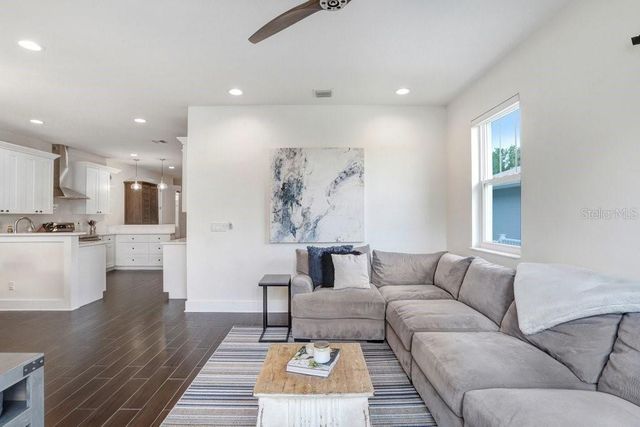 7113 S MASCOTTE STREET, Tampa, FL 33616