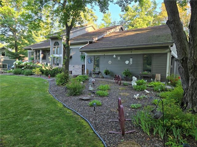 2715 Cherry Blossom Lane, Menomonie, WI 54751