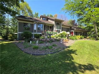 2715 Cherry Blossom Lane, Menomonie, WI 54751