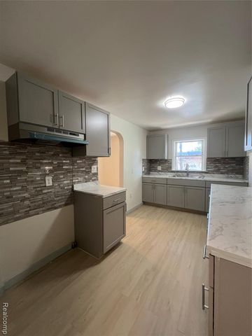 552 N Harris Road, Ypsilanti, MI 48198