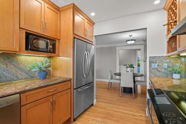 2715 Belmont Canyon, Belmont, CA 94002