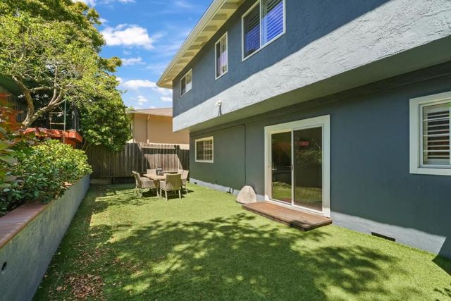 2715 Belmont Canyon, Belmont, CA 94002