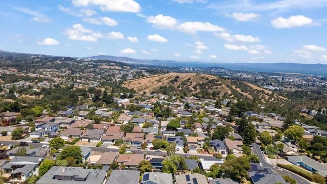 2715 Belmont Canyon, Belmont, CA 94002