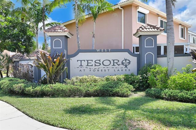 9732 SW 166th Ct, Miami, FL 33196