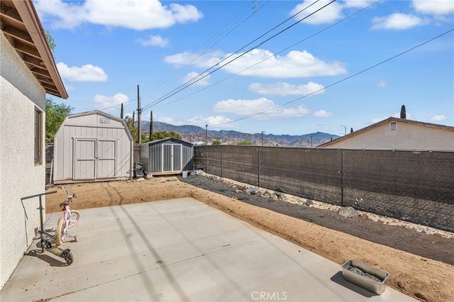 934 N Almond Way, Banning, CA 92220