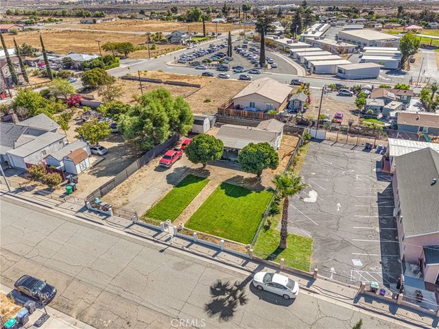 934 N Almond Way, Banning, CA 92220