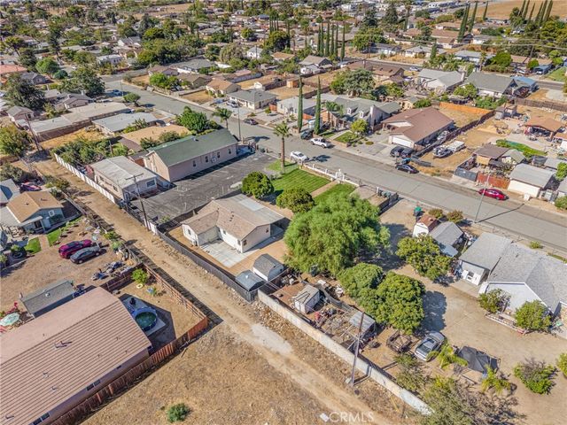 934 N Almond Way, Banning, CA 92220