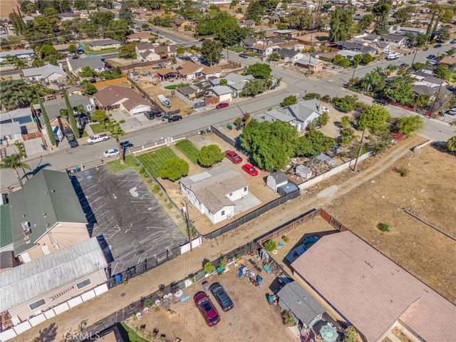 934 N Almond Way, Banning, CA 92220