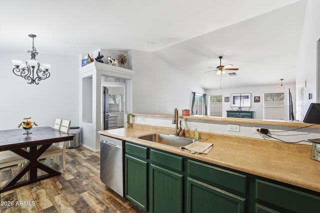 33476 N Windmill Run, San Tan Valley, AZ 85144