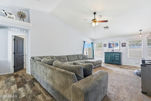 33476 N Windmill Run, San Tan Valley, AZ 85144