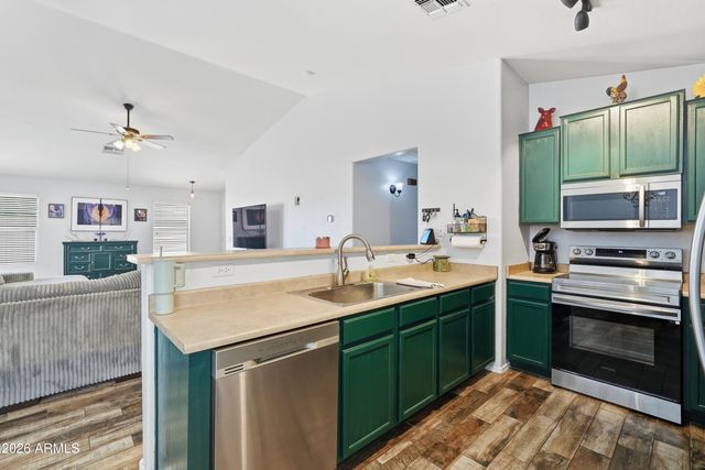 33476 N Windmill Run, San Tan Valley, AZ 85144