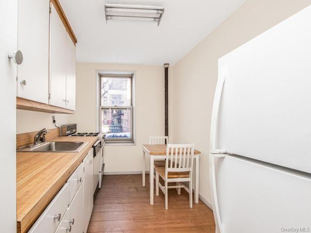 365 Bronx River Road 2C, Yonkers, NY 10704