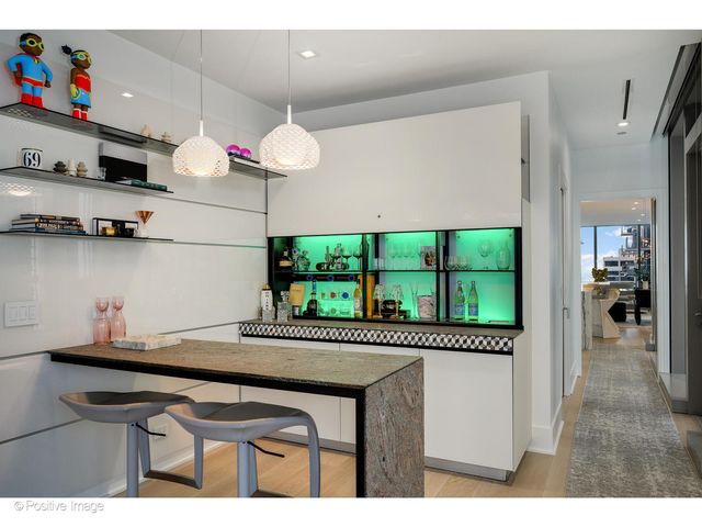 363 E Wacker Drive 3101, Chicago, IL 60601