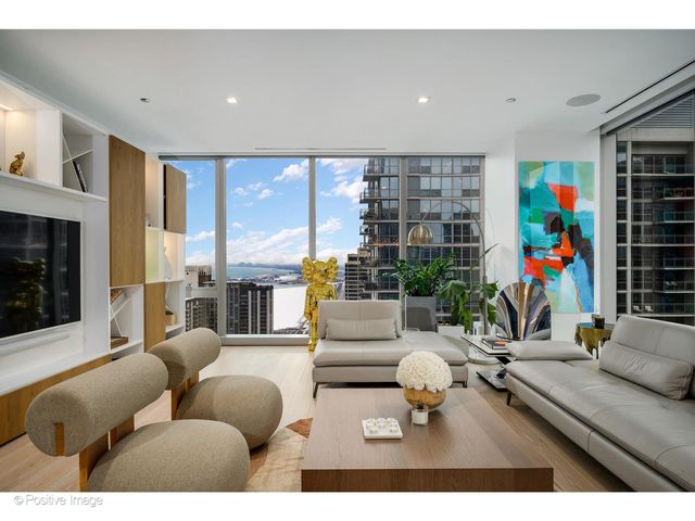 363 E Wacker Drive 3101, Chicago, IL 60601