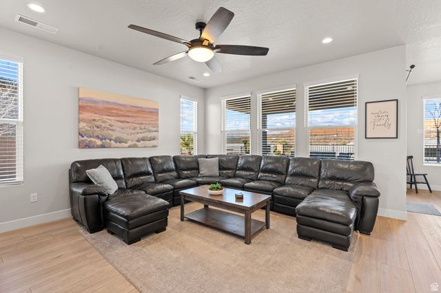 1359 N PASEOS ST, Washington, UT 84780