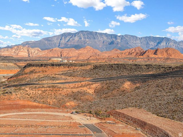 1359 N PASEOS ST, Washington, UT 84780