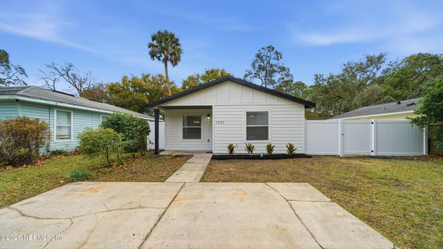 1931 FRANCIS Avenue, Atlantic Beach, FL 32233
