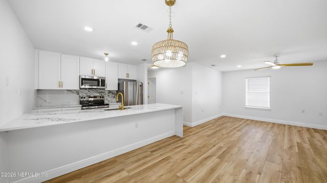 1931 FRANCIS Avenue, Atlantic Beach, FL 32233