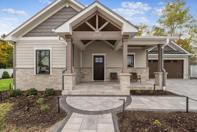 3134 East DRIVE, Lake Geneva, WI 53147