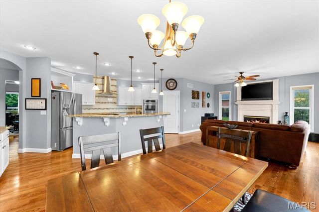 8414 Braeswood Estates Drive, O'fallon, IL 62269