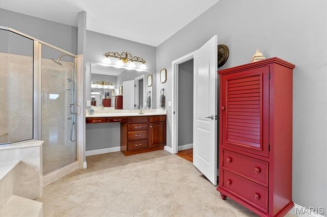 8414 Braeswood Estates Drive, O'fallon, IL 62269