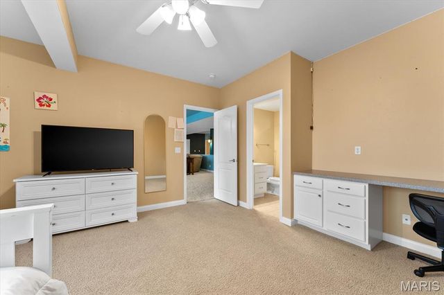 8414 Braeswood Estates Drive, O'fallon, IL 62269