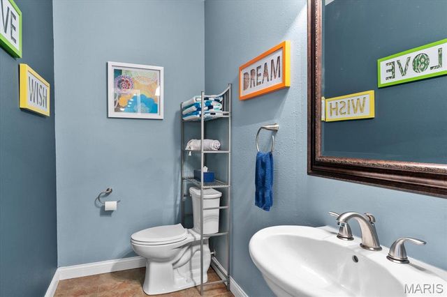 8414 Braeswood Estates Drive, O'fallon, IL 62269