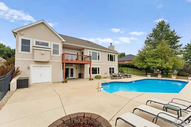 8414 Braeswood Estates Drive, O'fallon, IL 62269