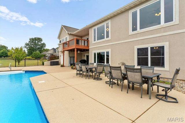 8414 Braeswood Estates Drive, O'fallon, IL 62269