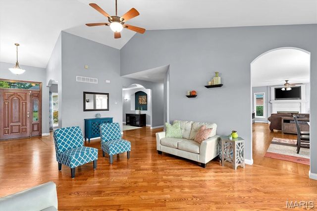 8414 Braeswood Estates Drive, O'fallon, IL 62269