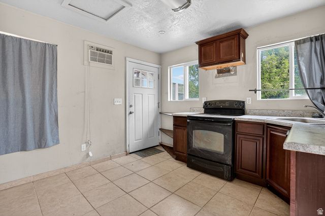 3941 W HOPKINTON CIR, South Jordan, UT 84009