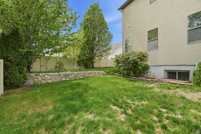 3941 W HOPKINTON CIR, South Jordan, UT 84009