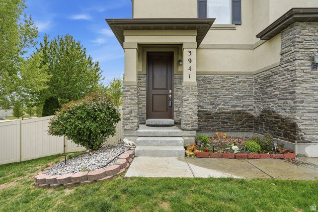 3941 W HOPKINTON CIR, South Jordan, UT 84009