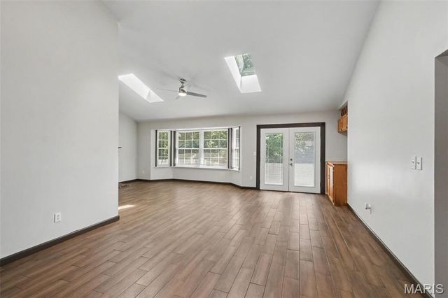 202 Barrington Drive, St Peters, MO 63376